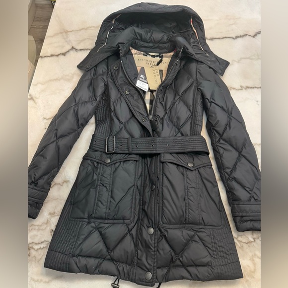NWT Burberry Brit Black Puffer Coat with removable hood/belt - Picture 4 of 16